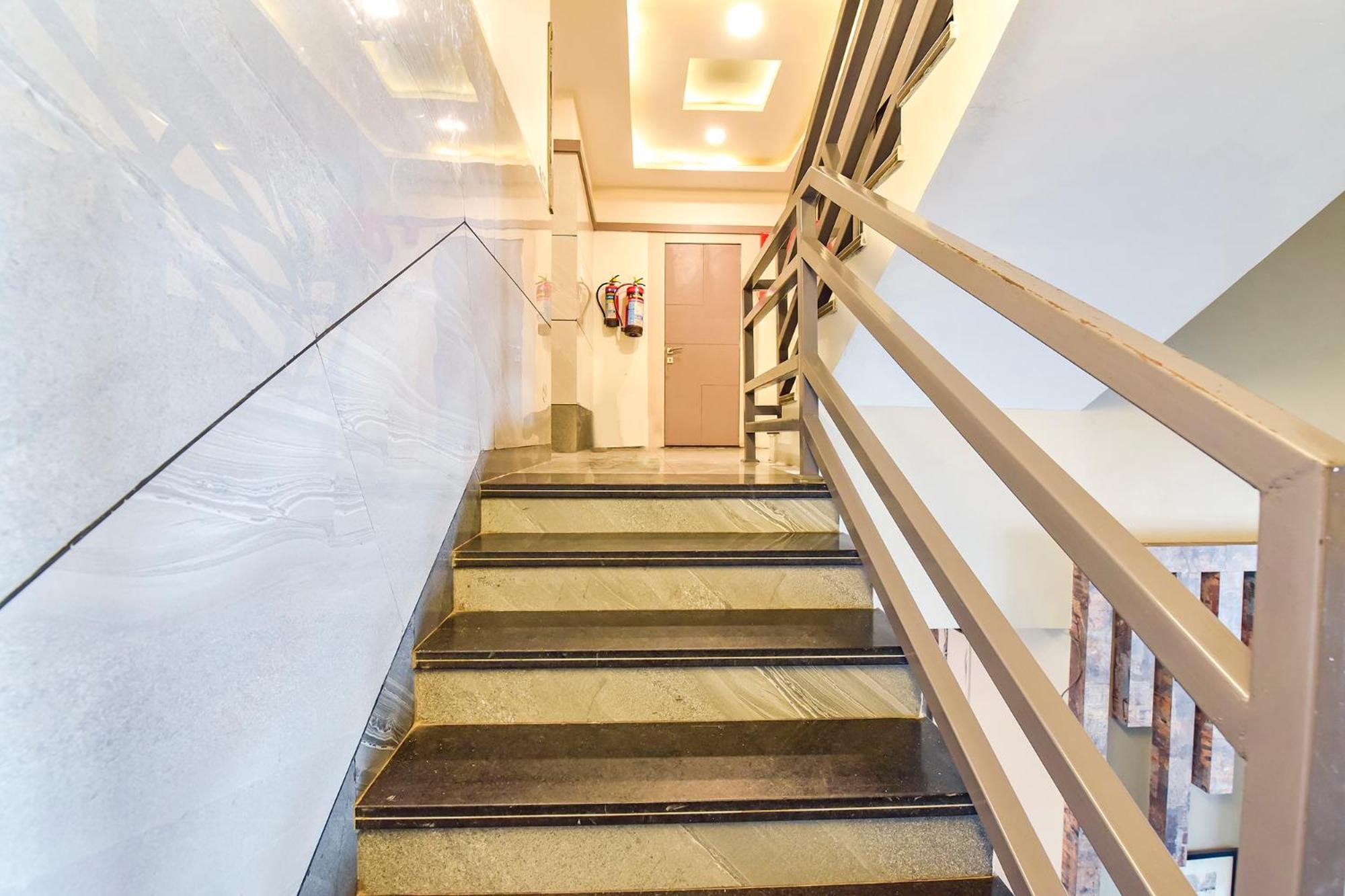 Hotel Fabhotel Urban Elite 3*