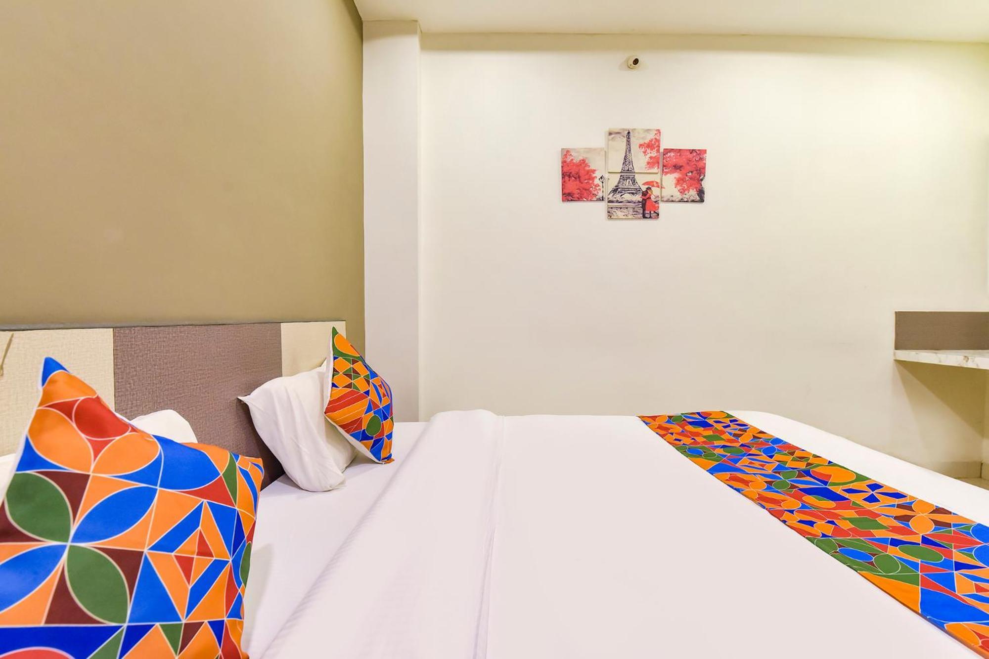 Fabhotel Urban Elite