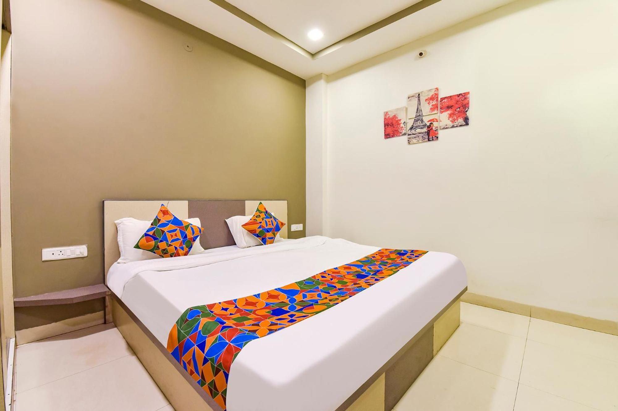 Hotel Fabhotel Urban Elite
