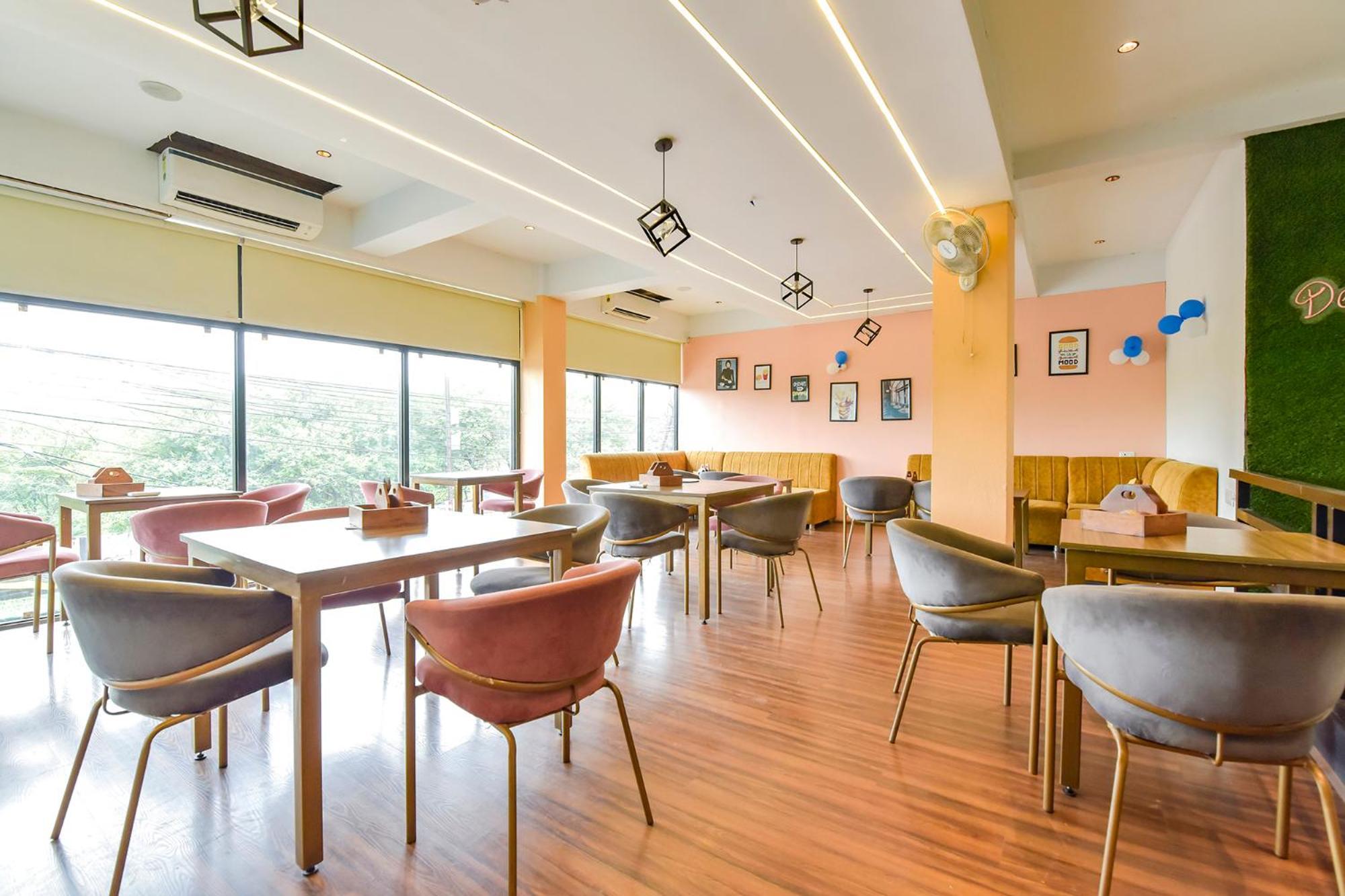 Fabhotel Urban Elite 3*