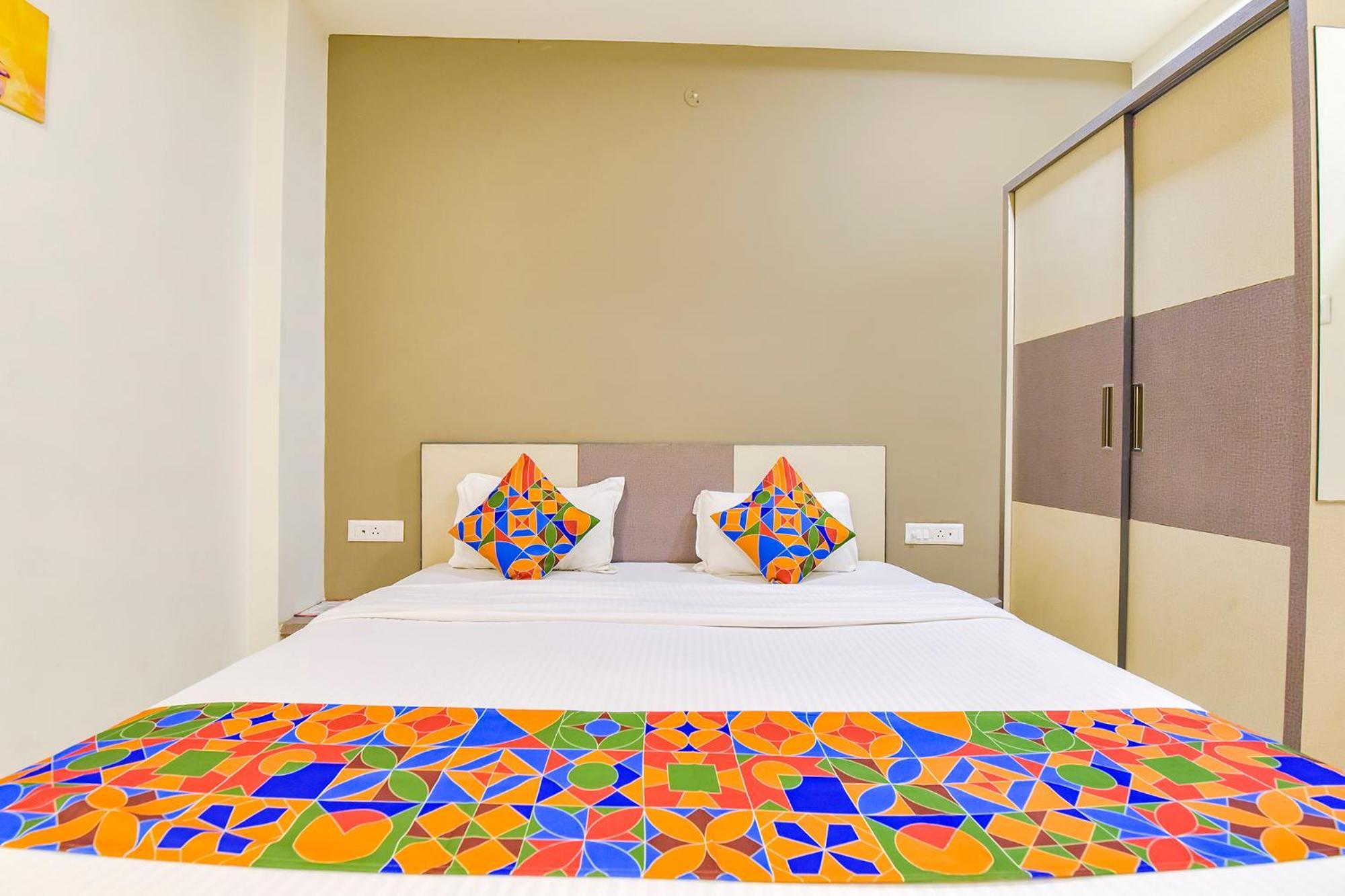 Hotel Fabhotel Urban Elite